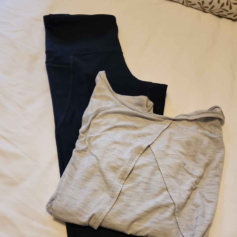 GAP/Old Navy Bundle - Navy Crop Leggings M Twist Back LG Sleeve Yoga Top -L